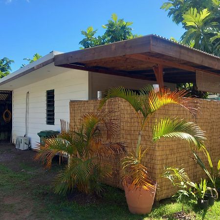 Terei-Here Bungalow Airport Avae Exterior photo